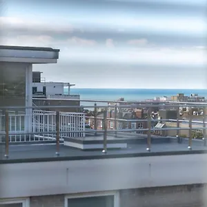 Lovely With Spectacular Views & Free Parking Brighton